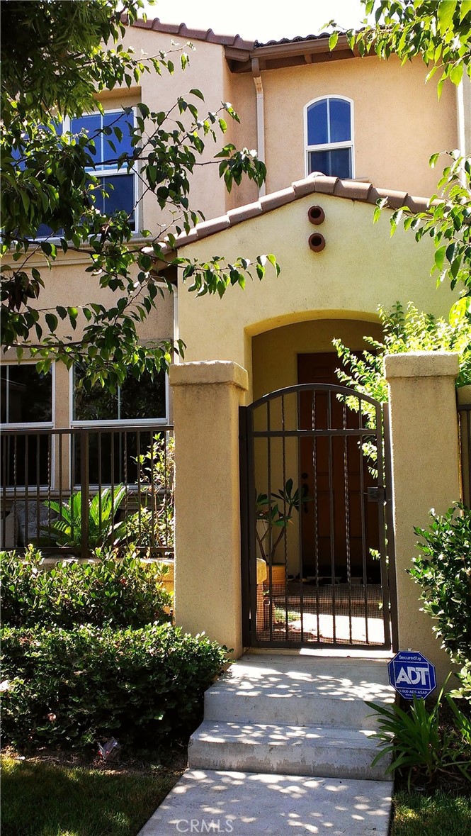 Featured Rental: 50 Trailing Vine — 3BR / 3BA in Irvine